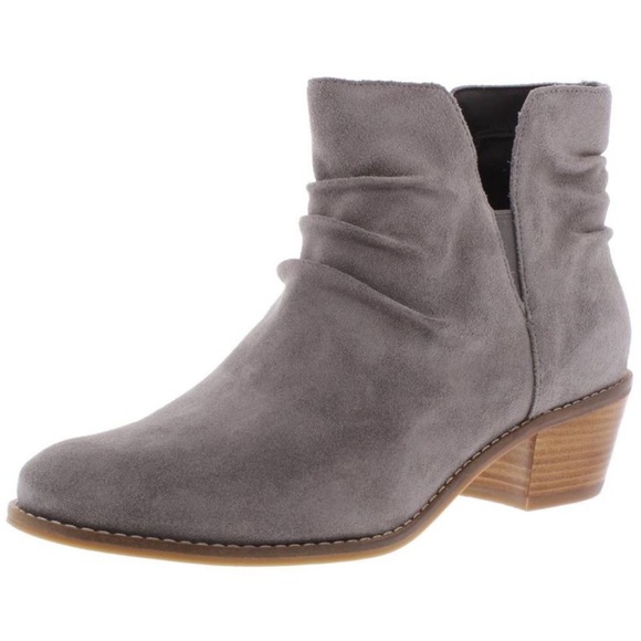 NEW~COLE HAAN Womens Alayna Gray Suede Slouchy Round Toe Booties SIZE 6 - Picture 1 of 2